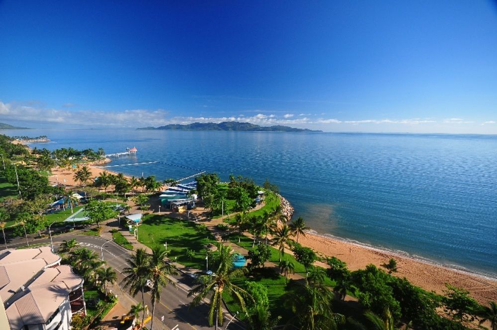Bord des eaux Le Strand Townsville Extérieur photo